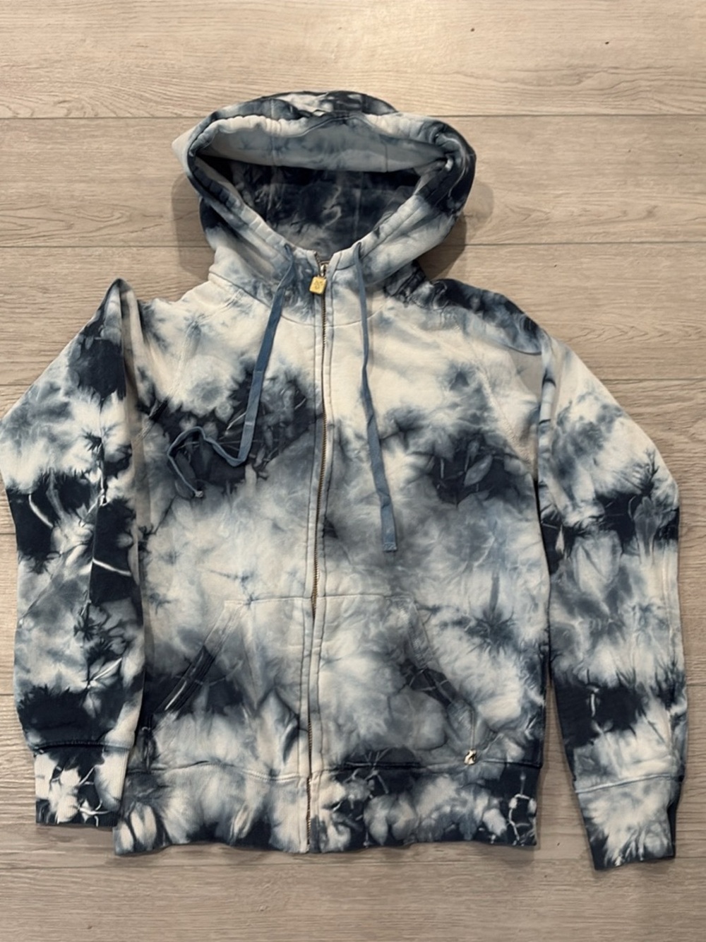 TNA woman’s Tie-Dye Zip Hoodie - Blue & White